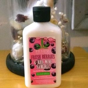 Hempz herbal body moisturiser